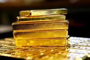 Gold recovers after worst sell-off in six weeks shows data